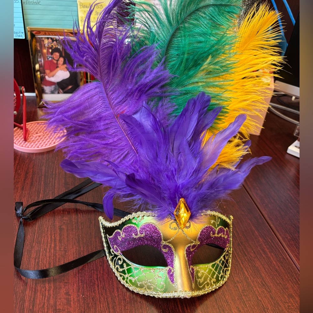 Mardi Gra Disney Mask